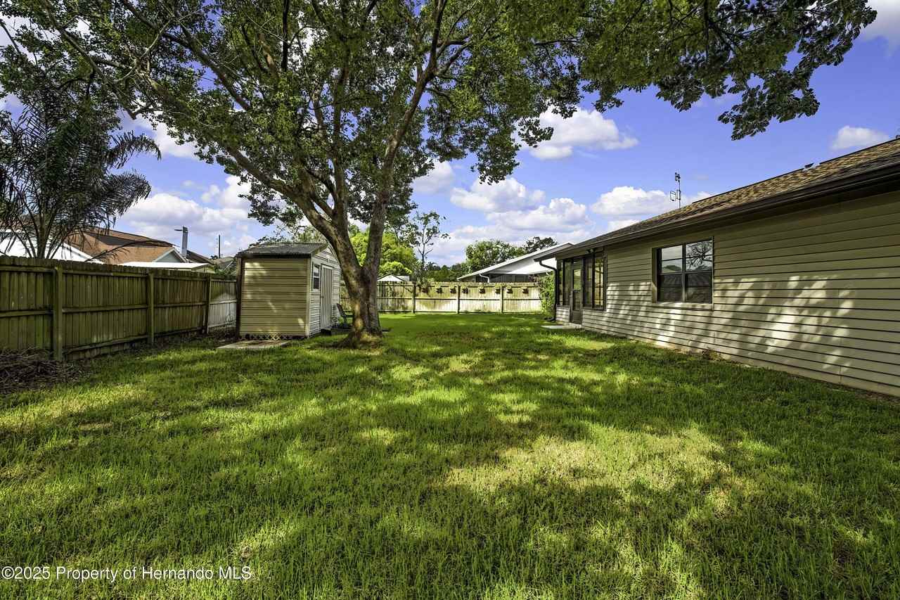 3296 Dolin Ave - Photo 4 of 36