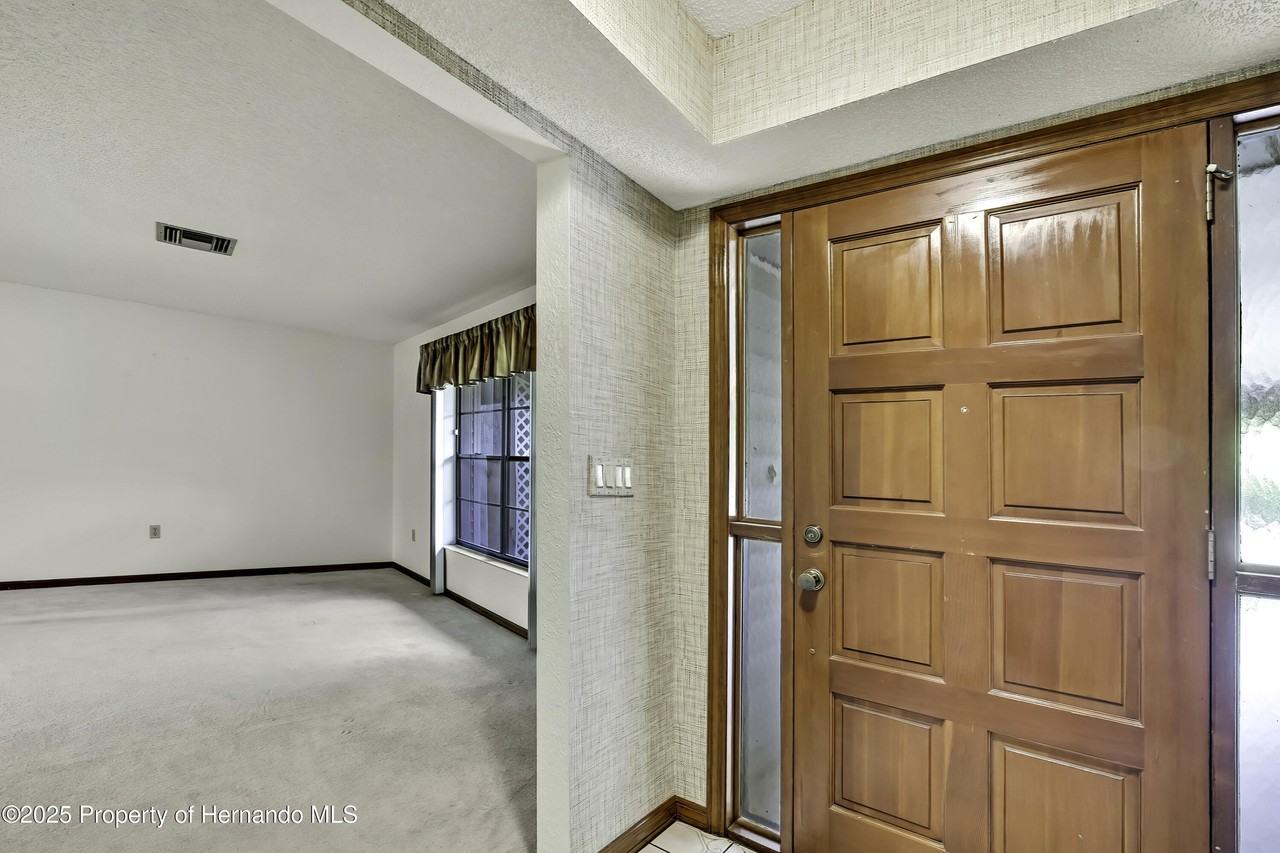 3296 Dolin Ave - Photo 6 of 36