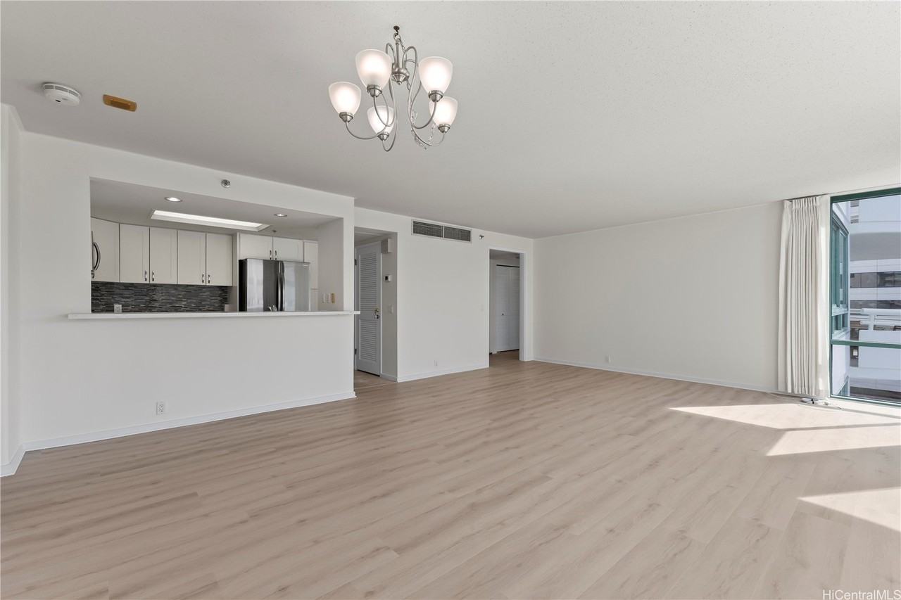 1341 Kapiolani Boulevard #10C - Photo 3 of 23