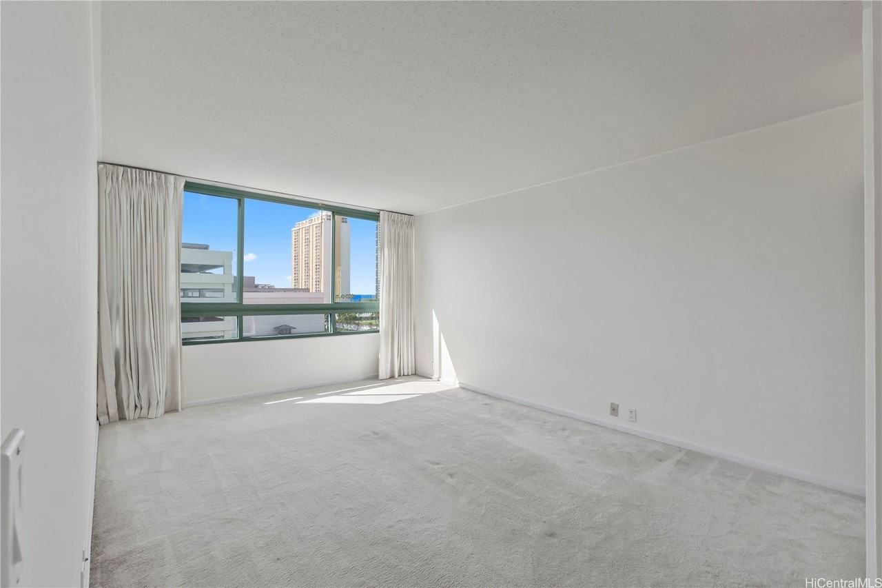 1341 Kapiolani Boulevard #10C - Photo 6 of 23