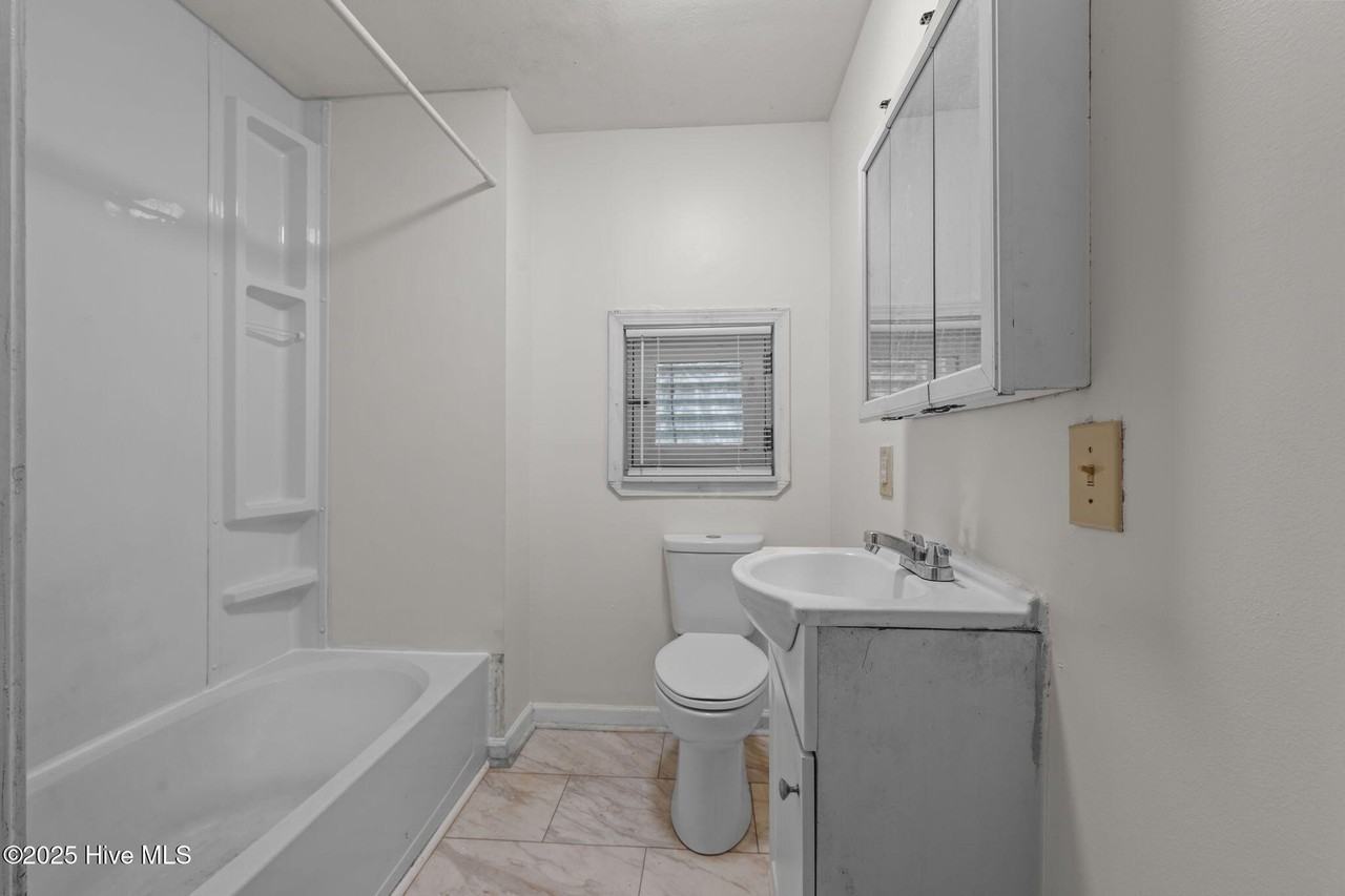 700 2nd Ave Unit A #A - Photo 4 of 22