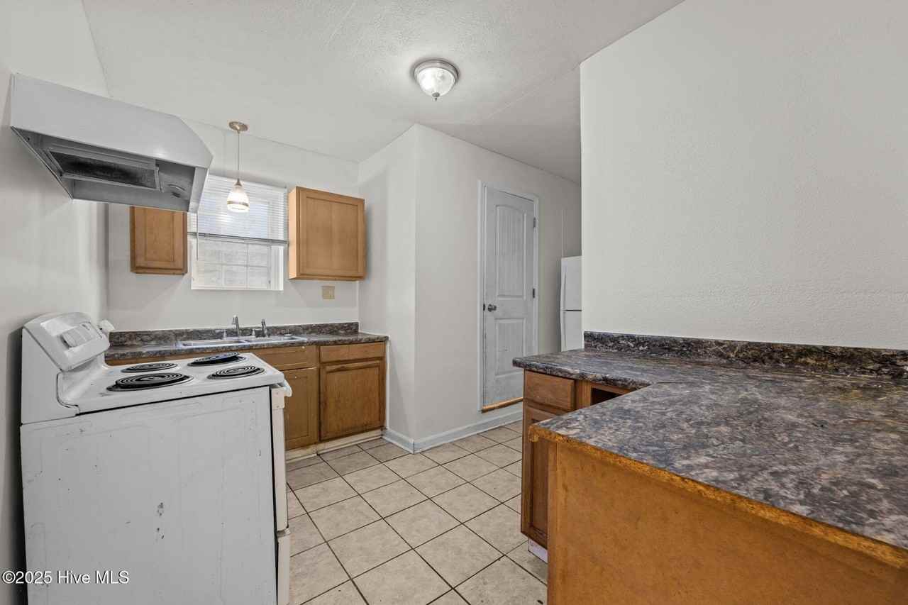 700 2nd Ave Unit A #A - Photo 7 of 22