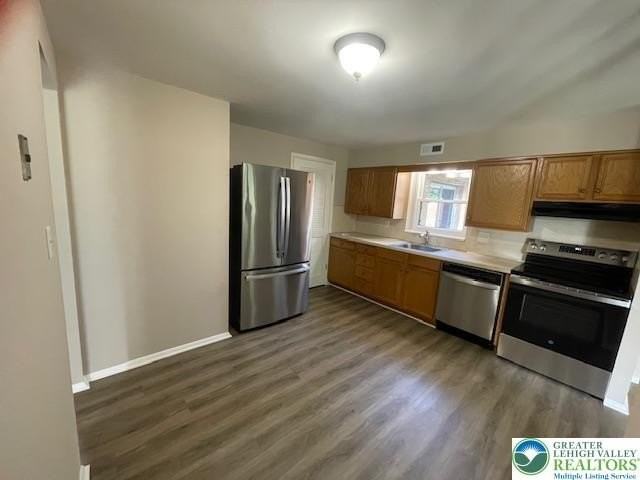 2404 Woodstock Dr Unit B #B - Photo 5 of 11