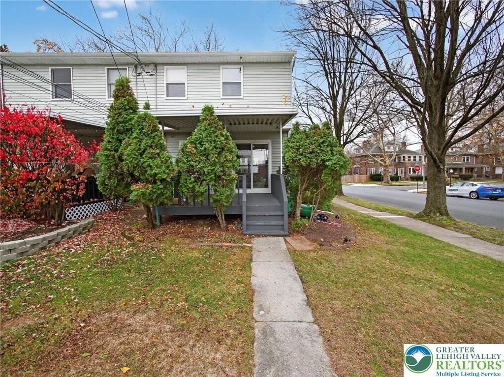 2149 W Allen St - Photo 4 of 24