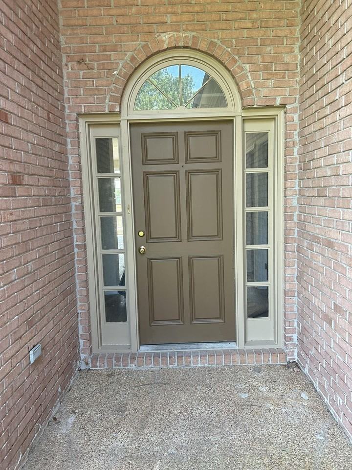 1250 Sugar Ln - Photo 2 of 12