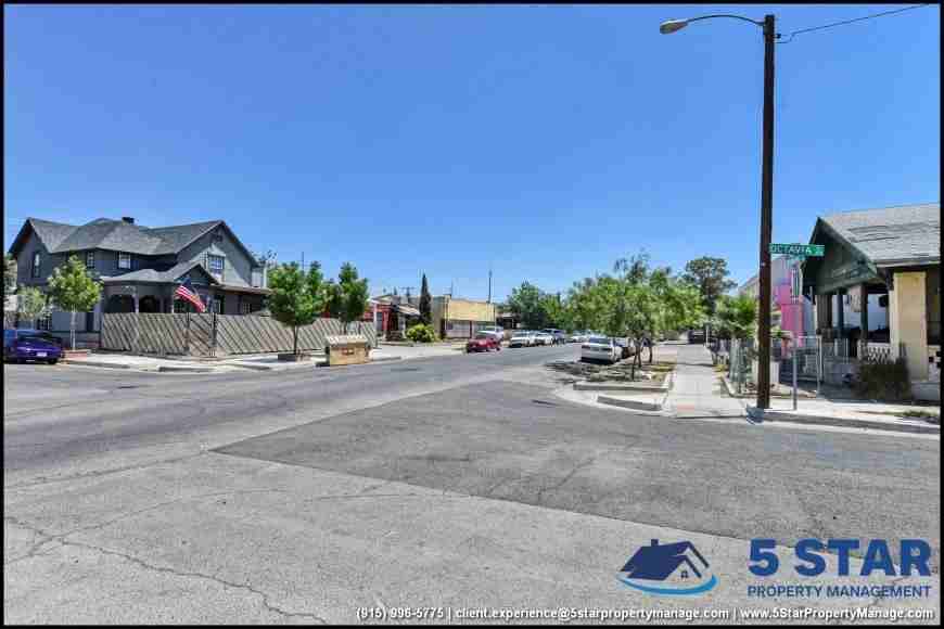 1030 Wyoming Ave - Photo 3 of 10