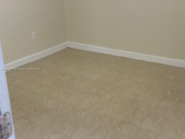 311 Ne 57th St #313 - Photo 7 of 16