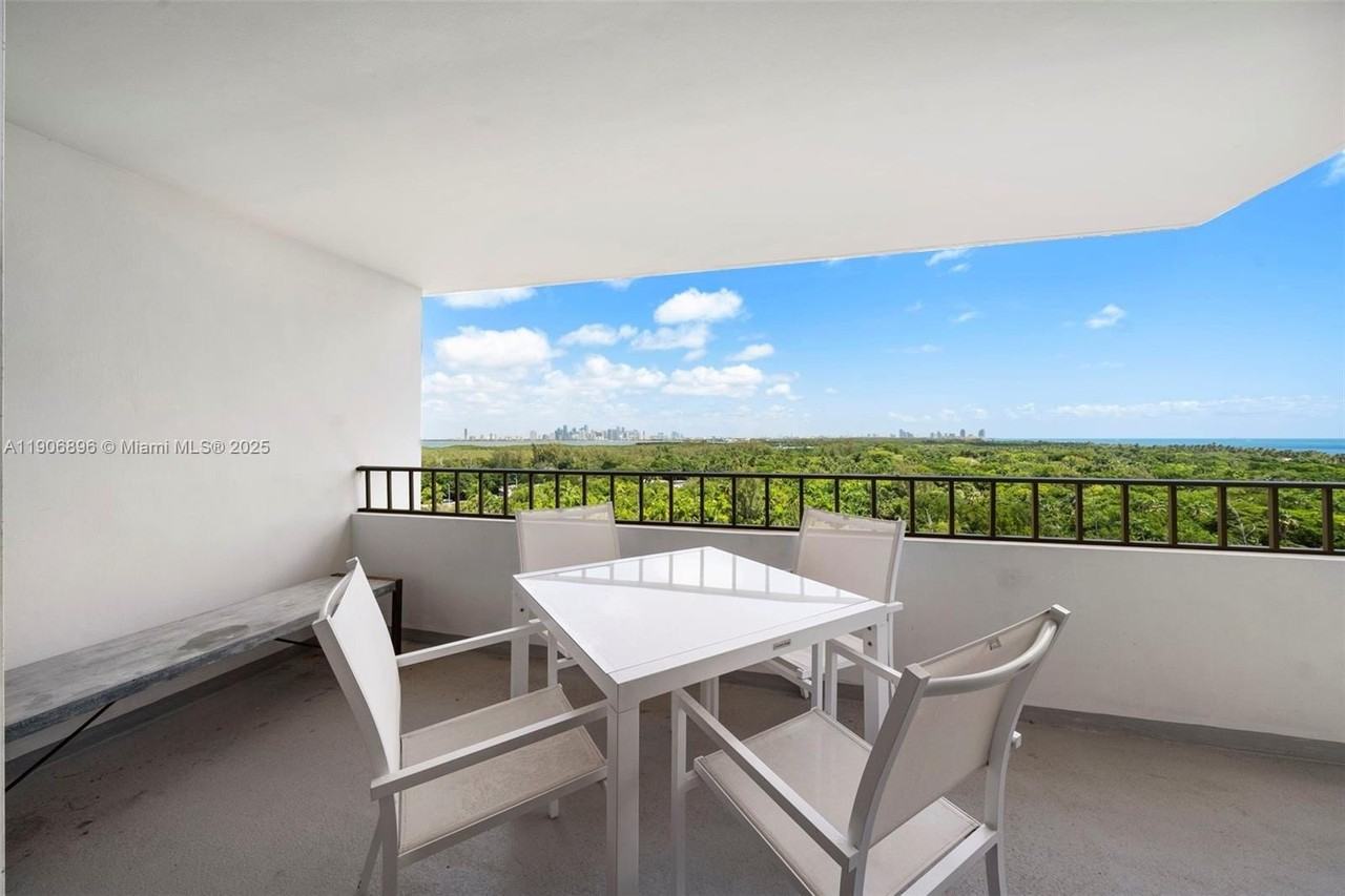 155 Ocean Lane Dr #1104 - Photo 6 of 32