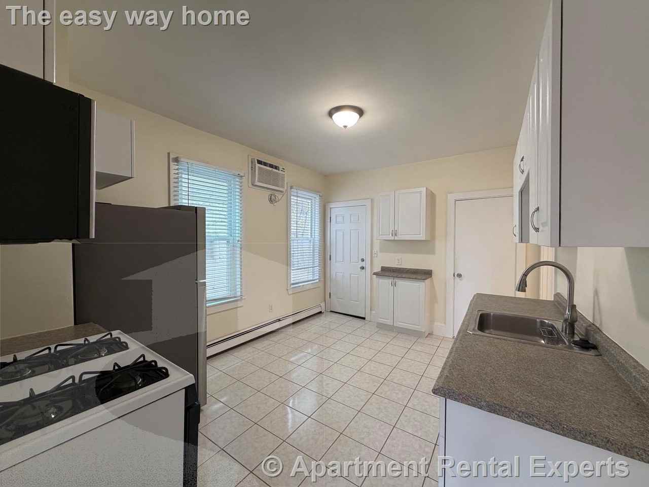 48 Porter St #1 - Photo 2 of 13