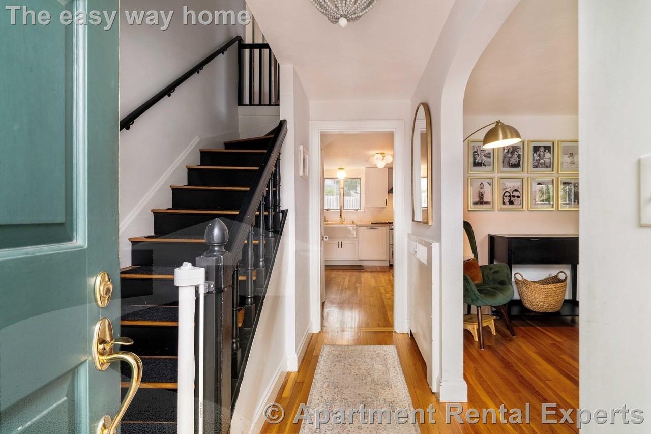 19 Trenton St - Photo 2 of 29