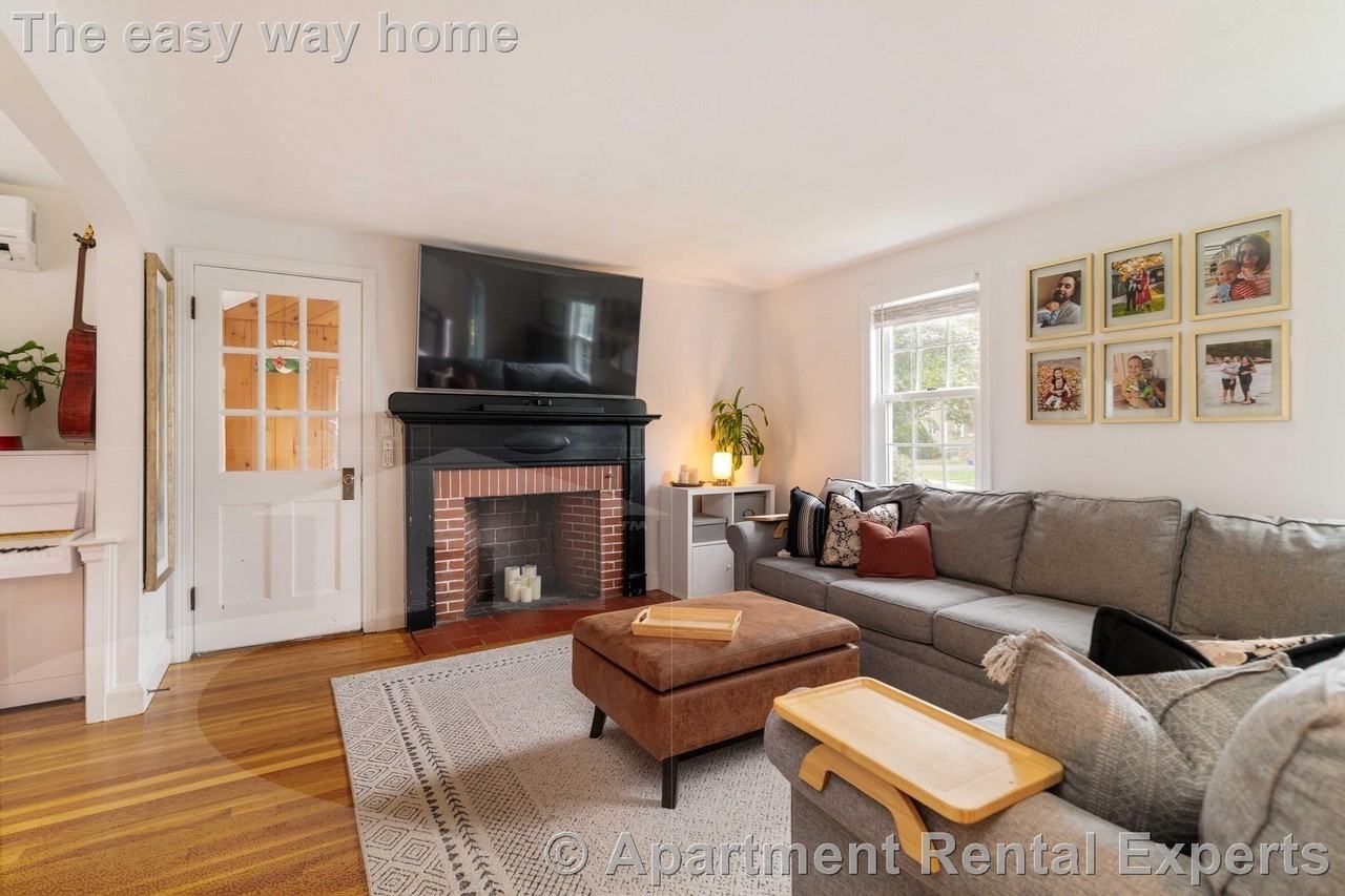 19 Trenton St - Photo 4 of 29