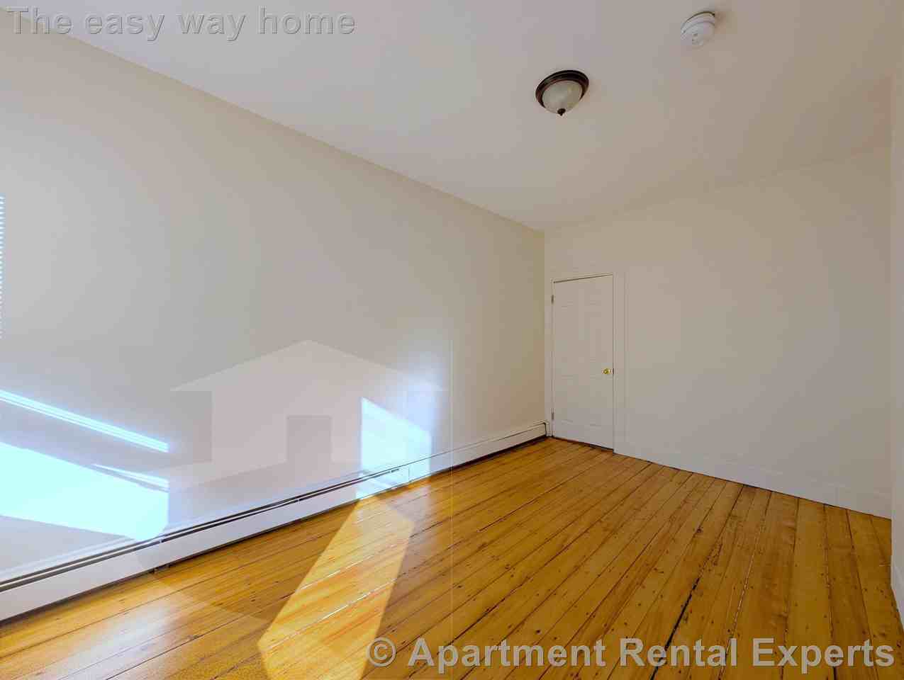 61 Webster Ave #2L - Photo 7 of 13