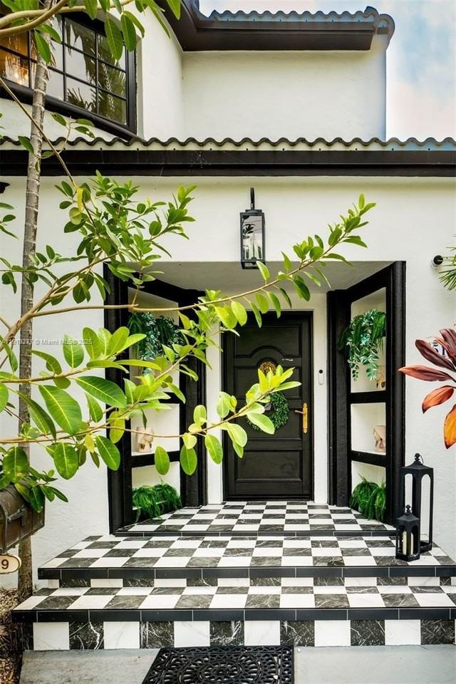 5149 Alton Rd - Photo 4 of 39