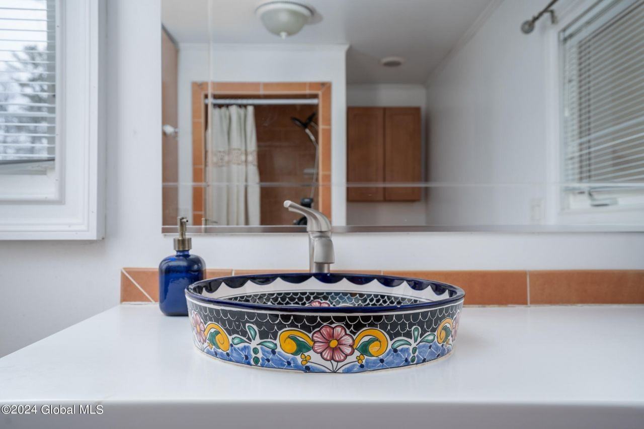 308 Ballston Ave - Photo 3 of 42