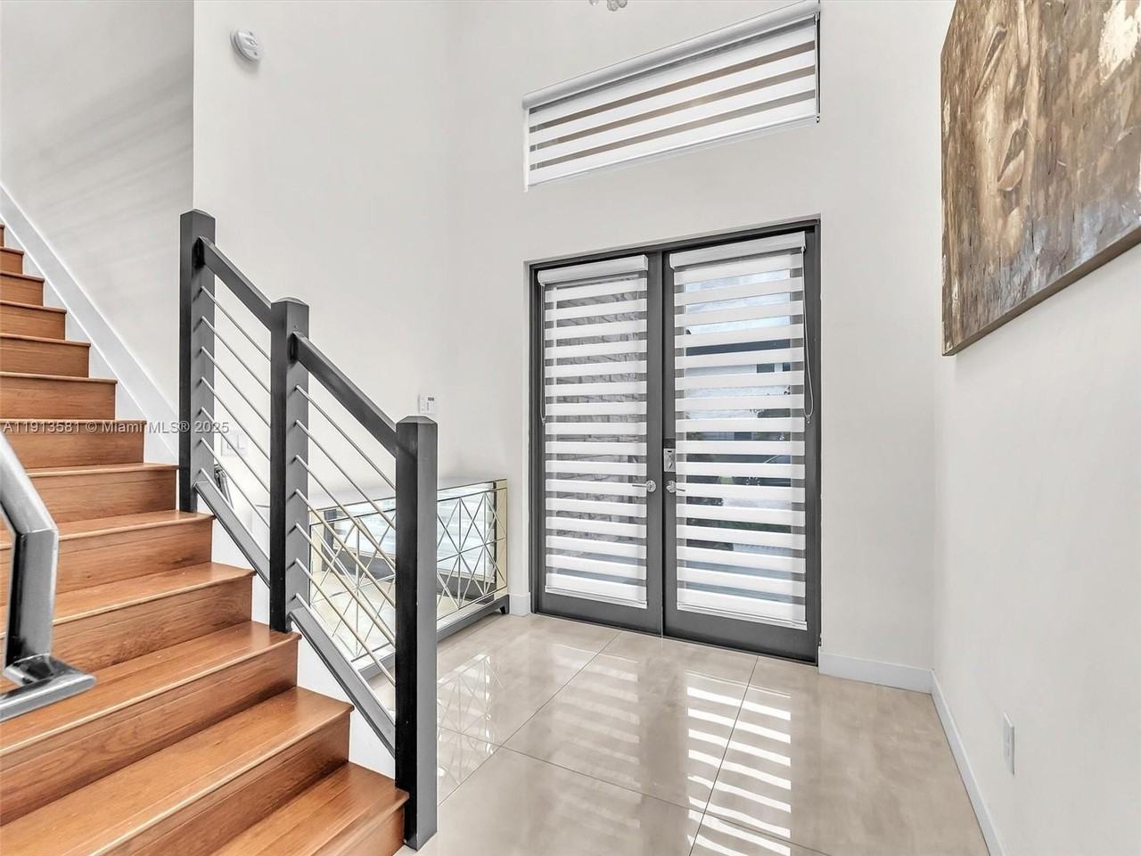 10250 Nw 76th Ter - Photo 6 of 49