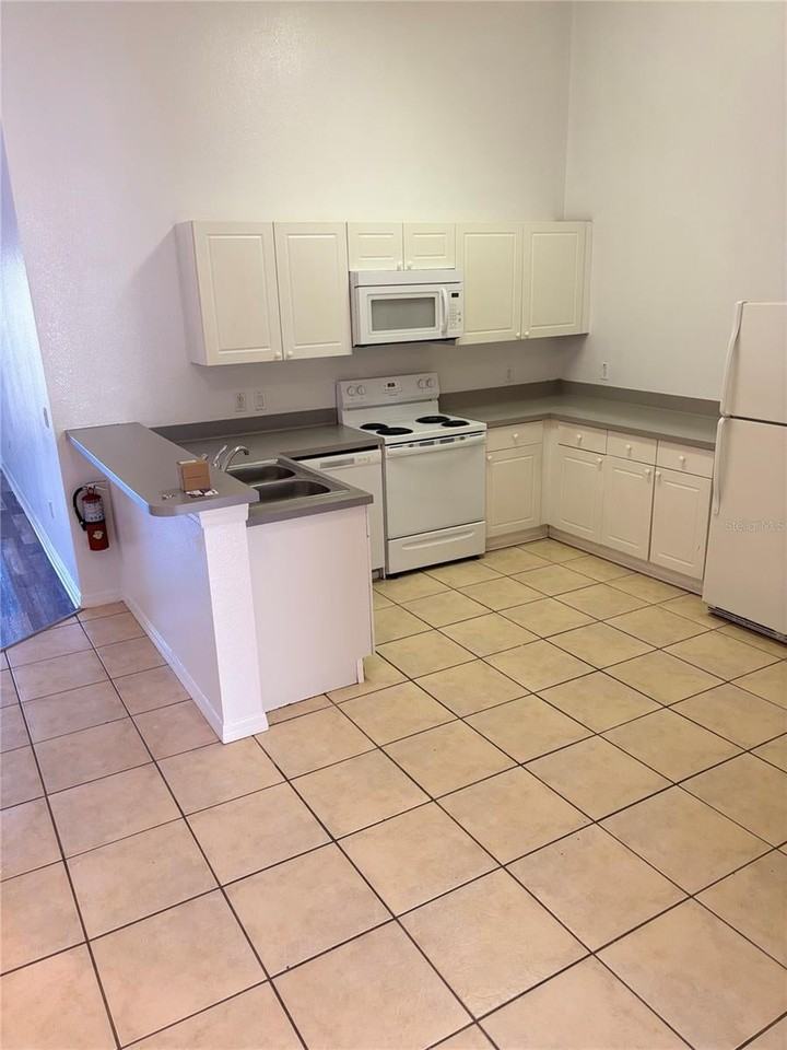 2784 Club Cortile Cir - Photo 2 of 12