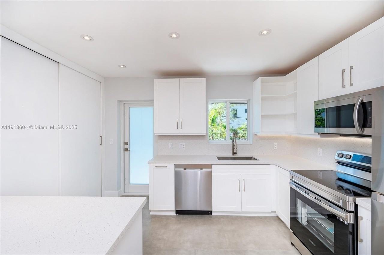 636 Malaga Avenue #2 - Photo 5 of 18