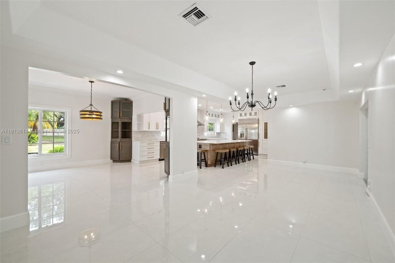 13000 Old Cutler Rd - Photo 5 of 45