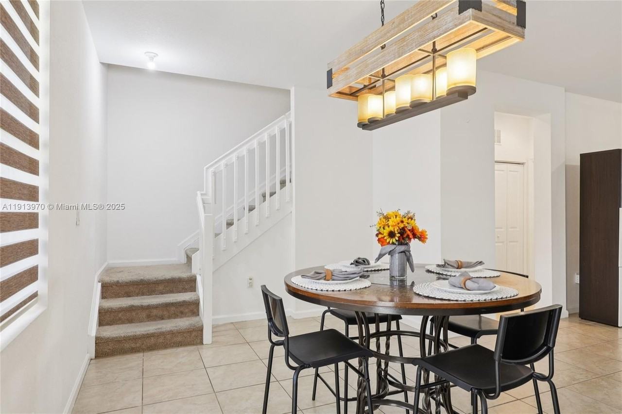 24313 Sw 115th Ct - Photo 5 of 35