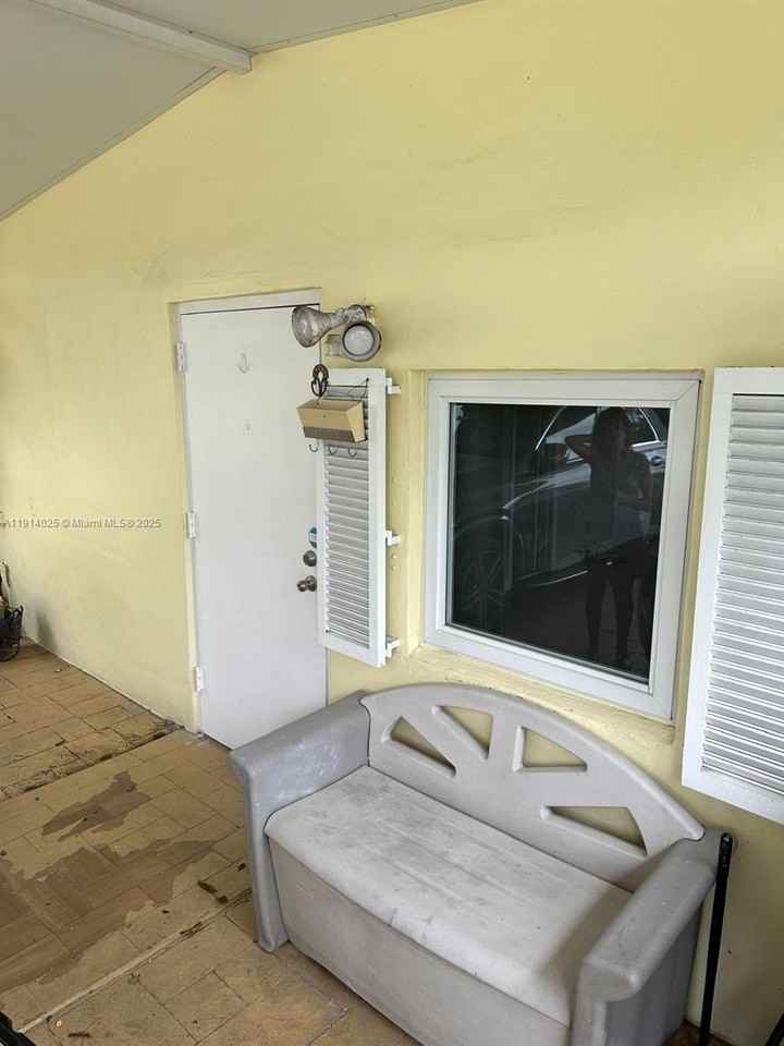 9101 Sw 88th St #1 - Photo 2 of 10