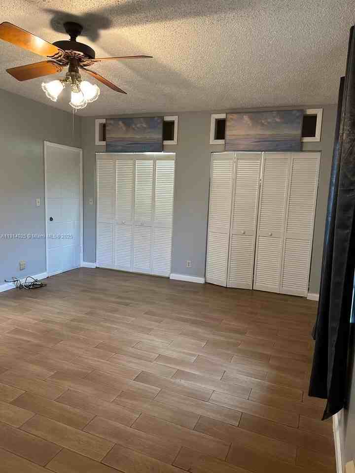 9101 Sw 88th St #1 - Photo 4 of 10