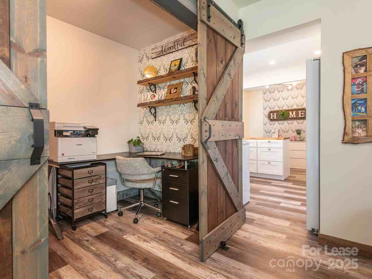 8340 Meadow Lakes Dr - Photo 5 of 30