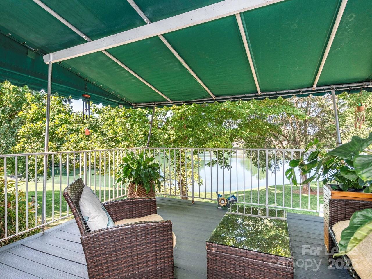 8340 Meadow Lakes Dr - Photo 7 of 30