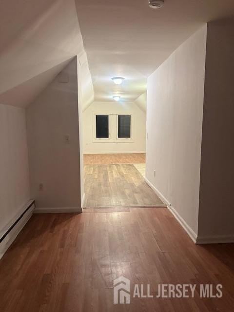 537 S Park St - Photo 6 of 7