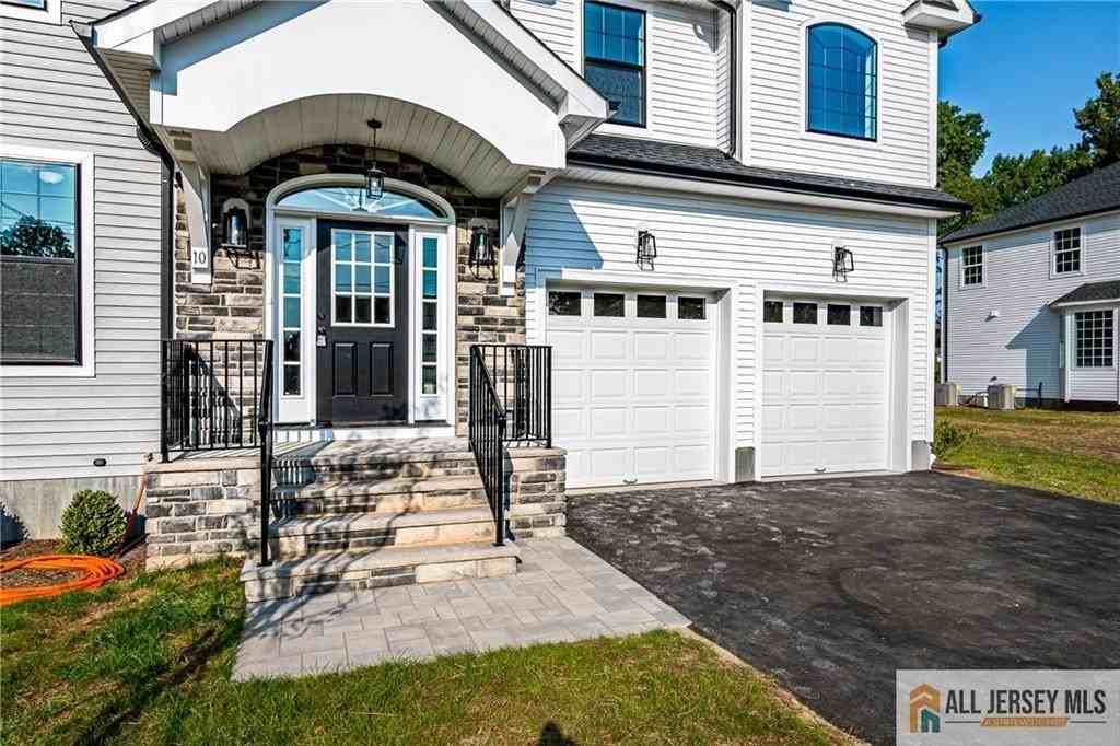 10 Hector Ave - Photo 3 of 47