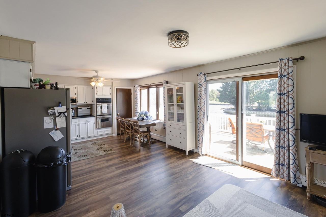 5143 Venice Ave - Photo 6 of 19