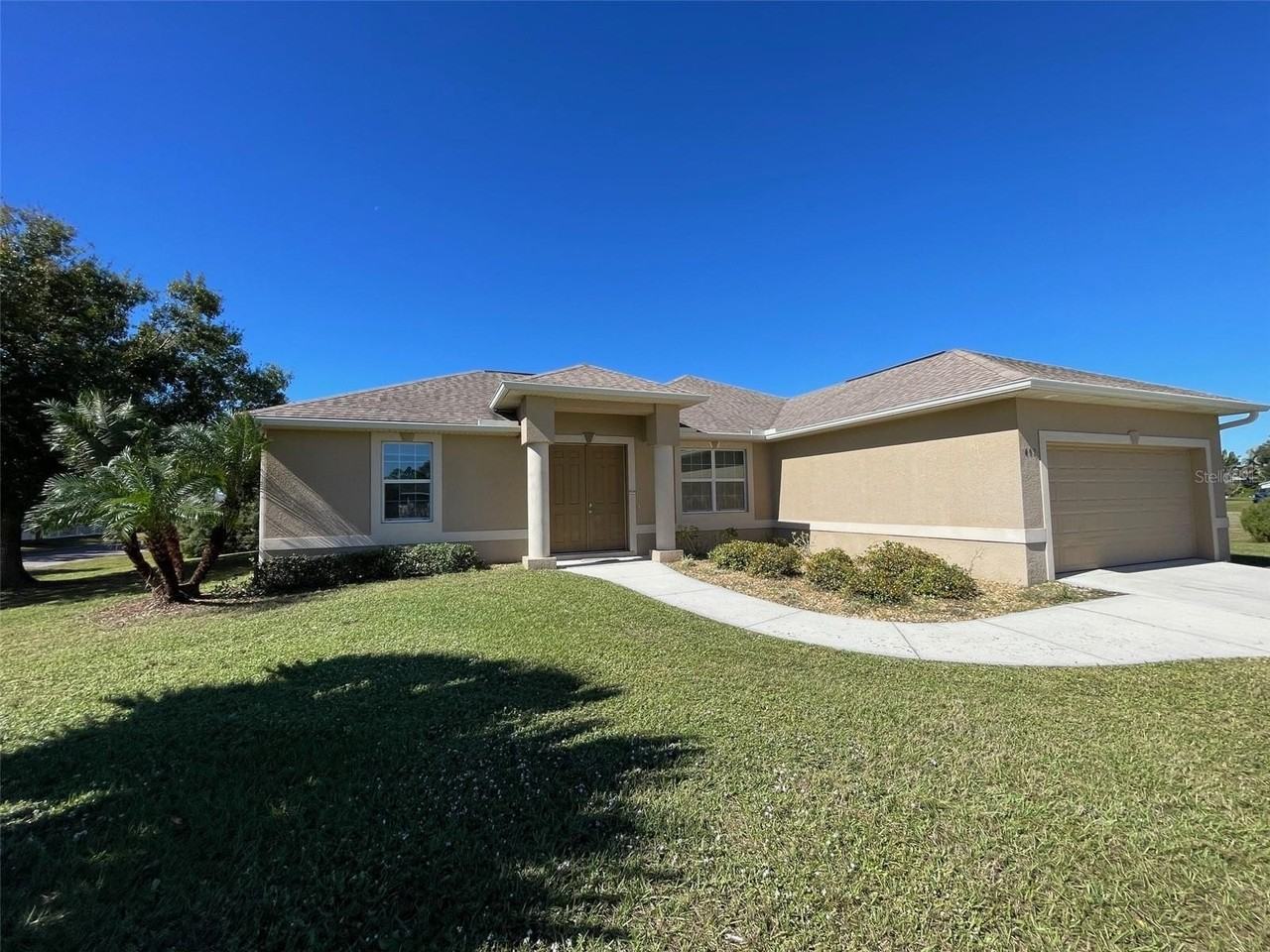 497 Macarthur Dr - Photo 2 of 14