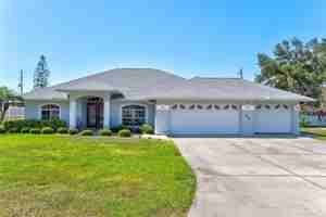 featured image of 830 Poinciana Rd