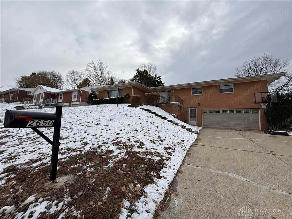 2650 Loris Dr - Photo 2 of 38