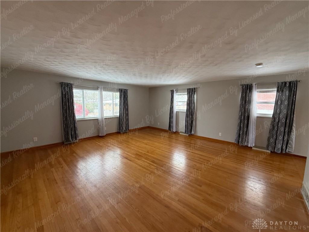 2650 Loris Dr - Photo 7 of 38