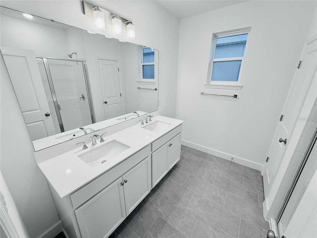 12585 Clear Sapphire Dr - Photo 7 of 50