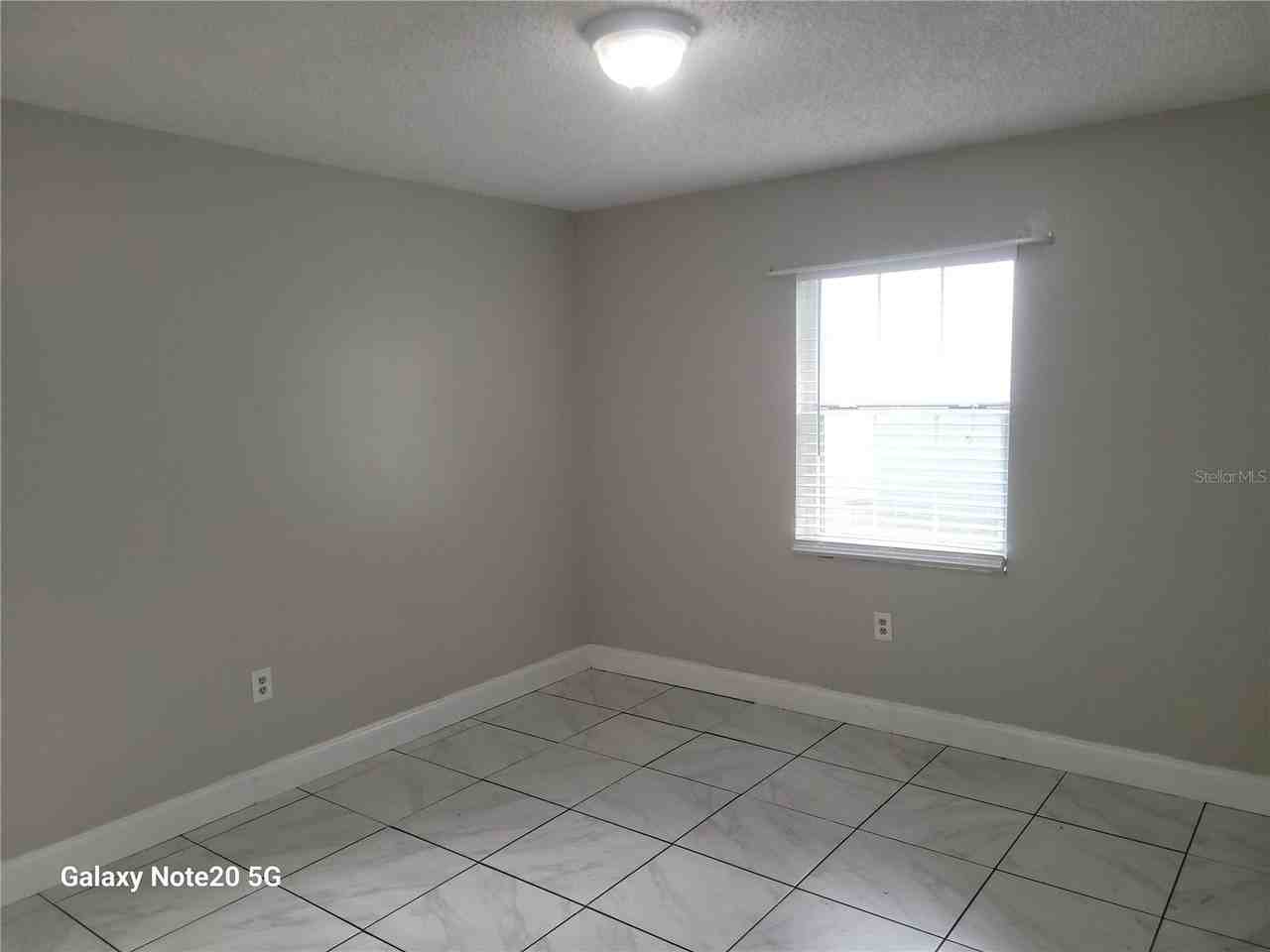 1015 Beecher St #1 - Photo 6 of 9