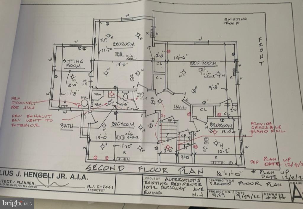 1072 Parkway Avenue - Photo 2 of 28
