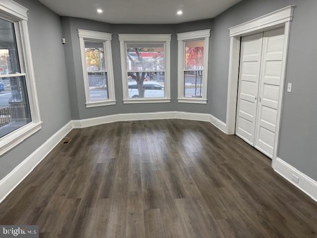 1072 Parkway Avenue - Photo 7 of 28