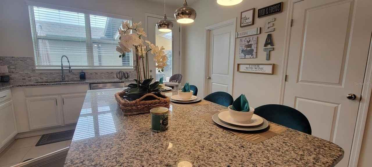 5028 Caspian St - Photo 7 of 22