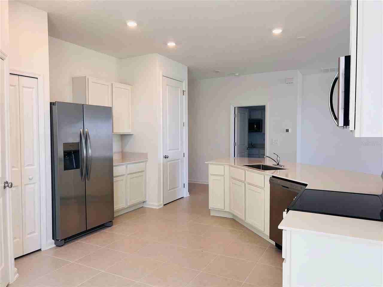 4317 Riverbend Rd - Photo 7 of 20