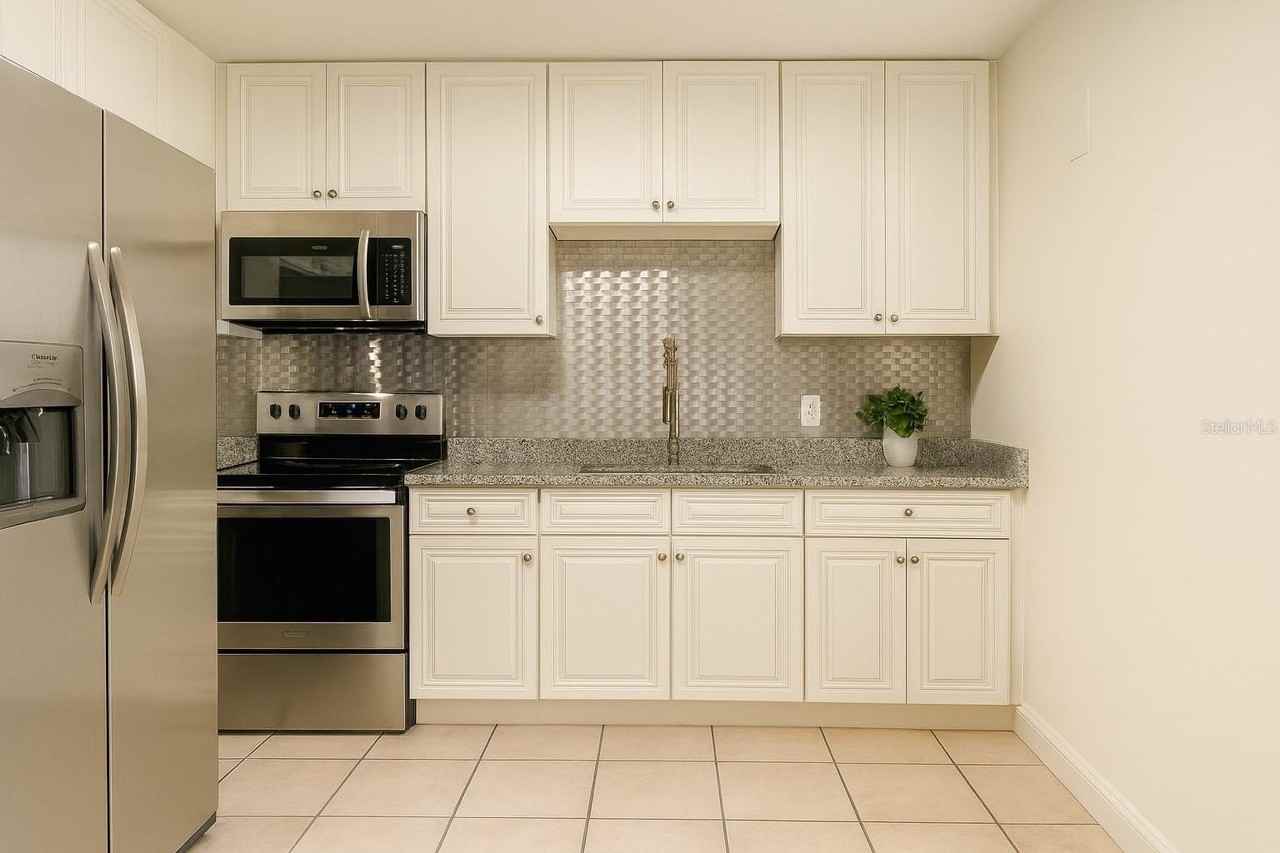 180 2nd St Sw - Photo 6 of 9