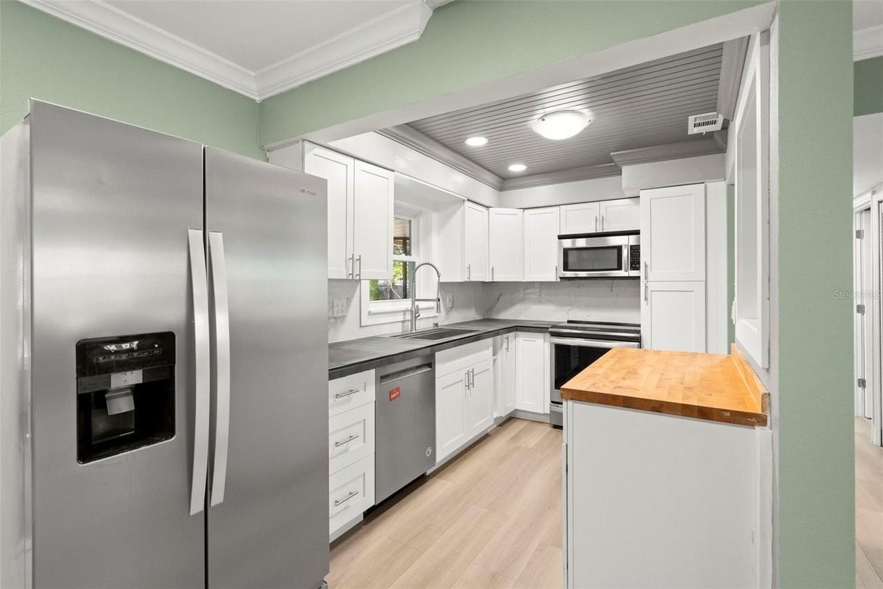 78 Lexington Dr - Photo 5 of 19