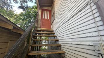 featured image of 404 E North St