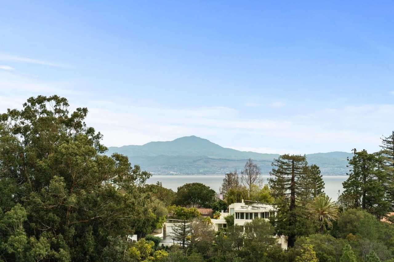 15 Anson Rd - Photo 2 of 25