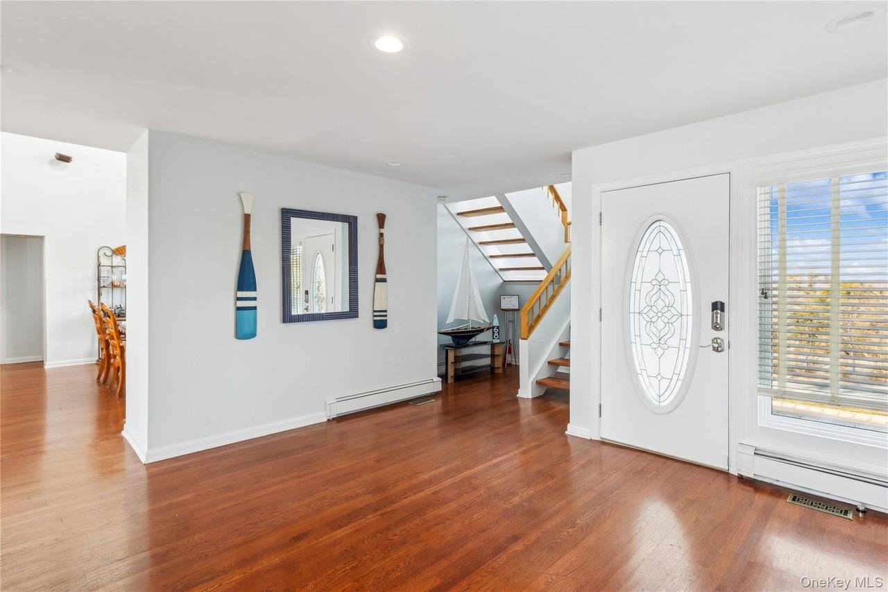 1205 Lake Dr - Photo 3 of 36