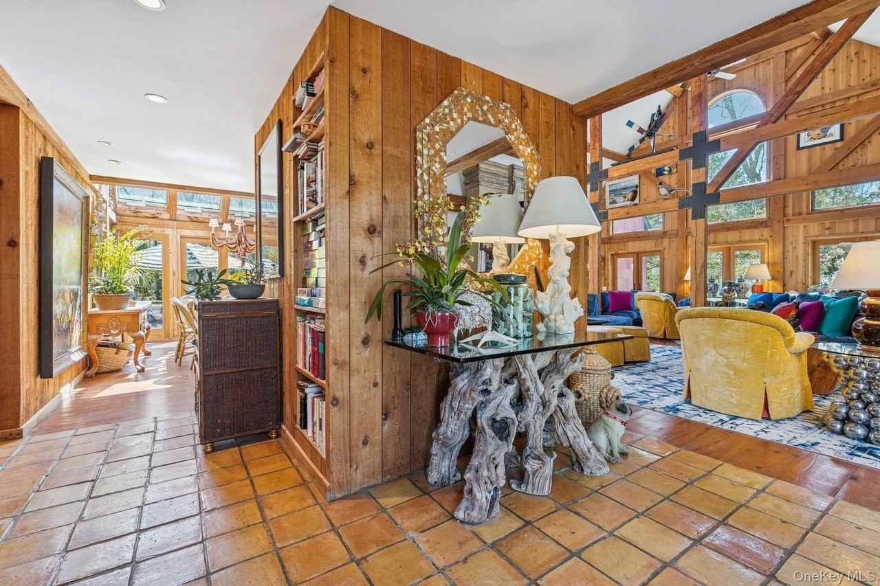 4 Marion Ln - Photo 2 of 41