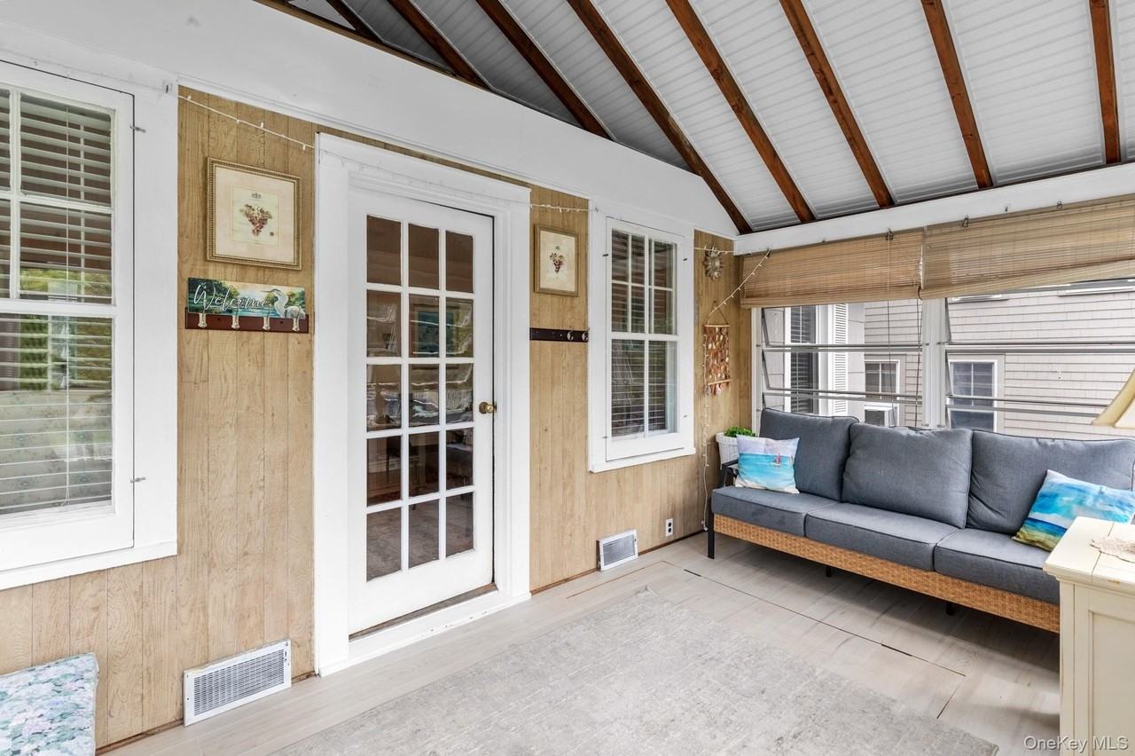 64 Point St - Photo 3 of 29