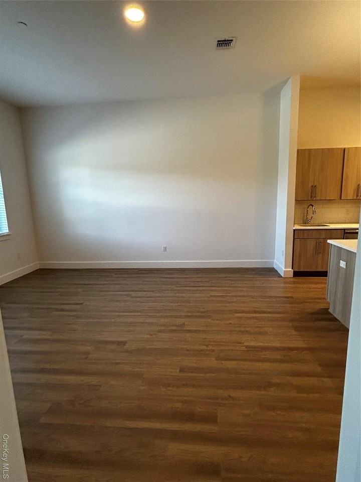 4180 Sunrise Highway - Photo 5 of 12