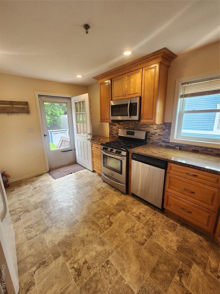 632 Piermont Ave Unit 2 #2 - Photo 5 of 31