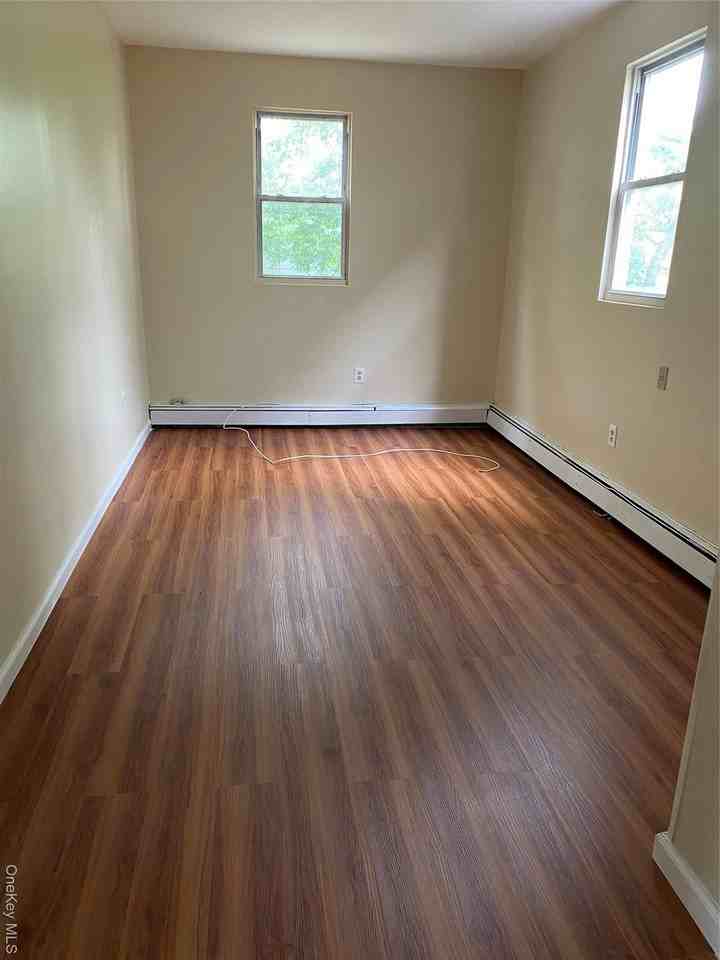 11724 164th St Unit 1 #1 - Photo 2 of 12